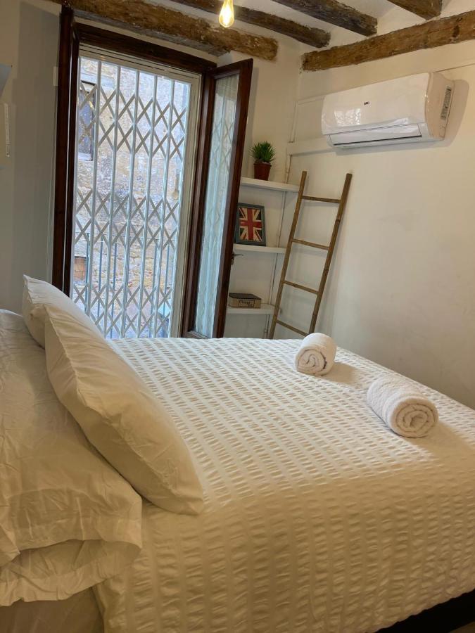 La Curiosa Del Casc Antic Apartamento Tarragona Exterior foto