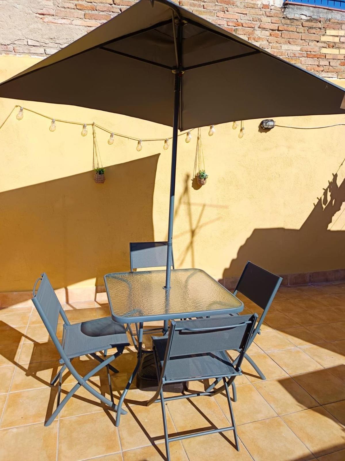 La Curiosa Del Casc Antic Apartamento Tarragona Exterior foto